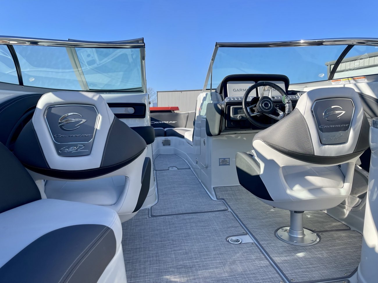 Small lightweight and, durable boats made of aluminum are most often used for freshwater fishing. They are generally very simple craft, featuring riveted or welded aluminum hulls and bench seating.
